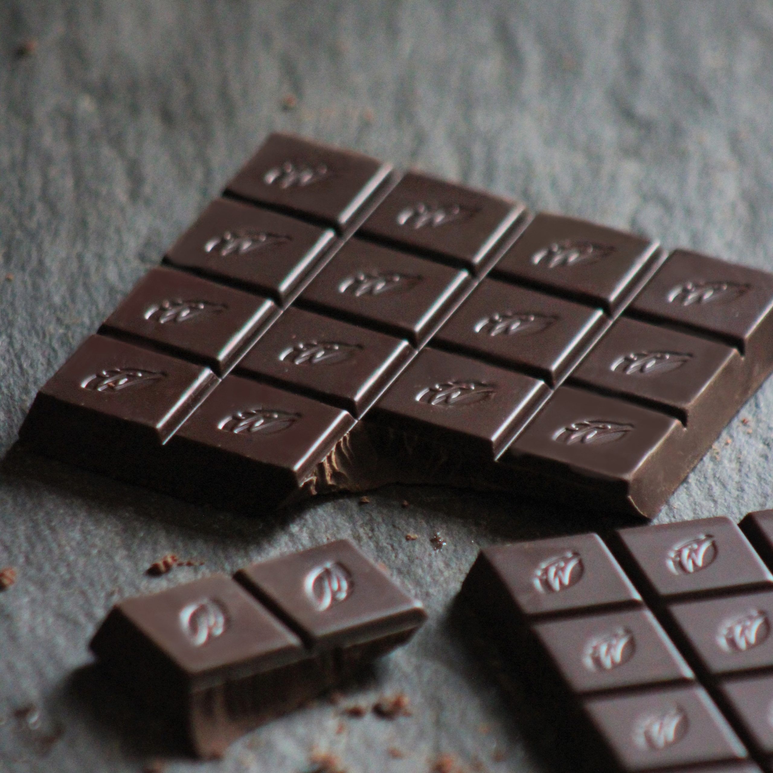 Willie's Cacao San Vincente Colombia 100% Dark Chocolate Bar Open