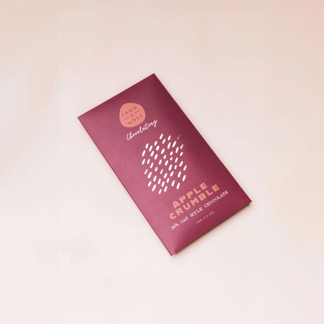 Crow & Moss 38% Oat Mylk Bar with Apple Crumble 2