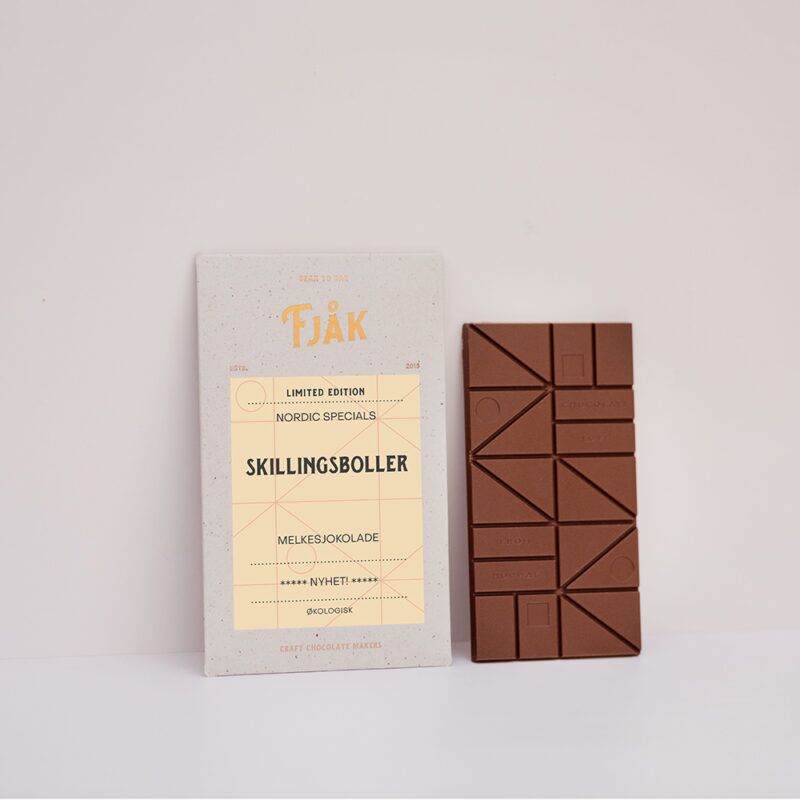 Fjak Dominican Republic Cinnamon Roll Milk Chocolate Bar
