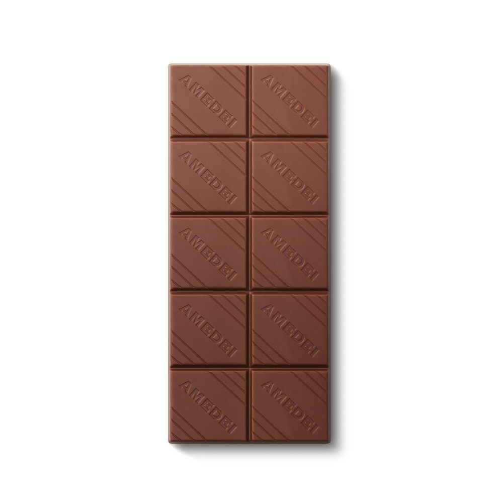 Amedei Gianduja Chocolate Bar Open