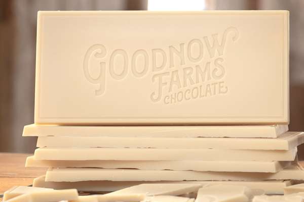 Goodnow Farms Almendra Blanca Mexico 40% White Chocolate Bar Open