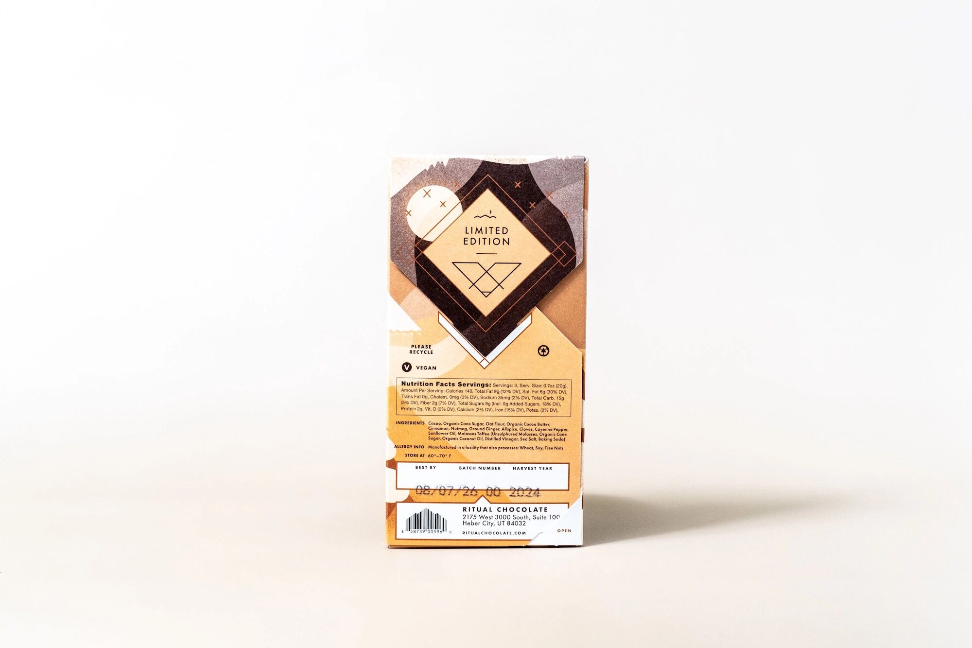 Ritual Chocolate 53% Spiced Oat Milk Chocolate with Gingerbread Toffee Crisp - Image 2