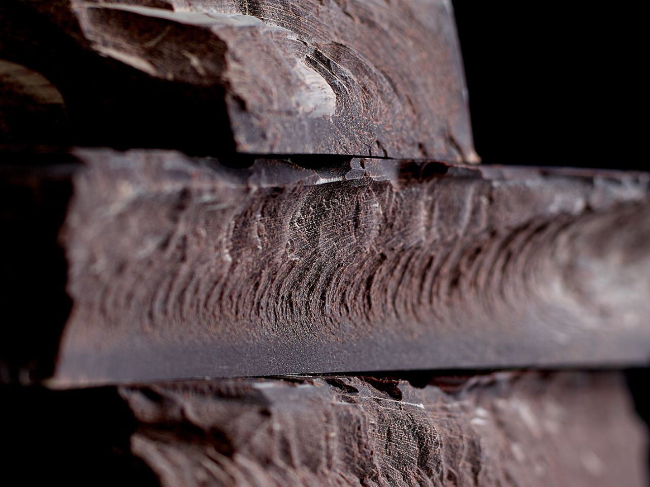 Belcolade Noir Selection 55% Dark Couverture Chocolate Discs Application 3
