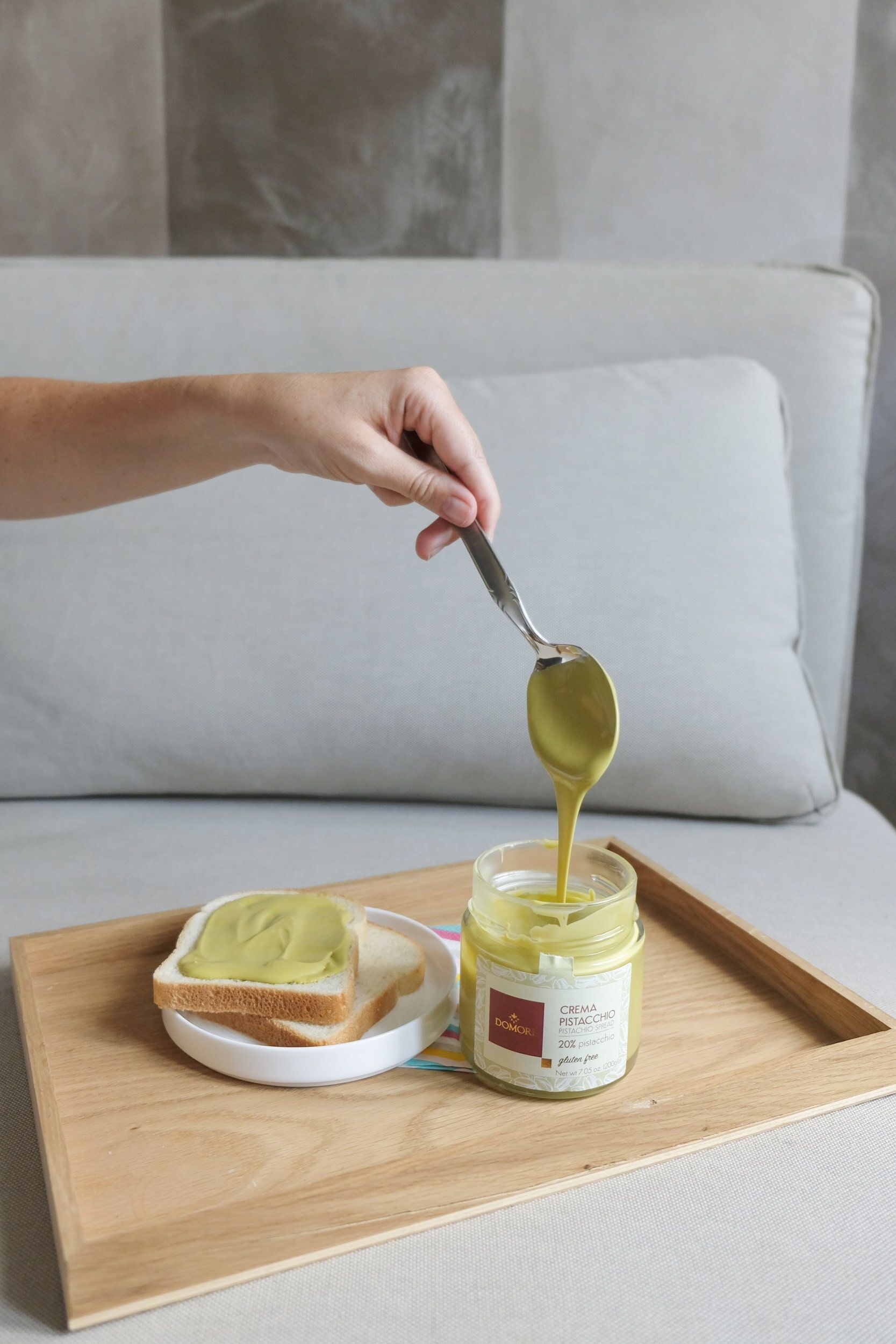 Domori Crema Pistacchio White Chocolate Pistachio Spread - 200g Display 1