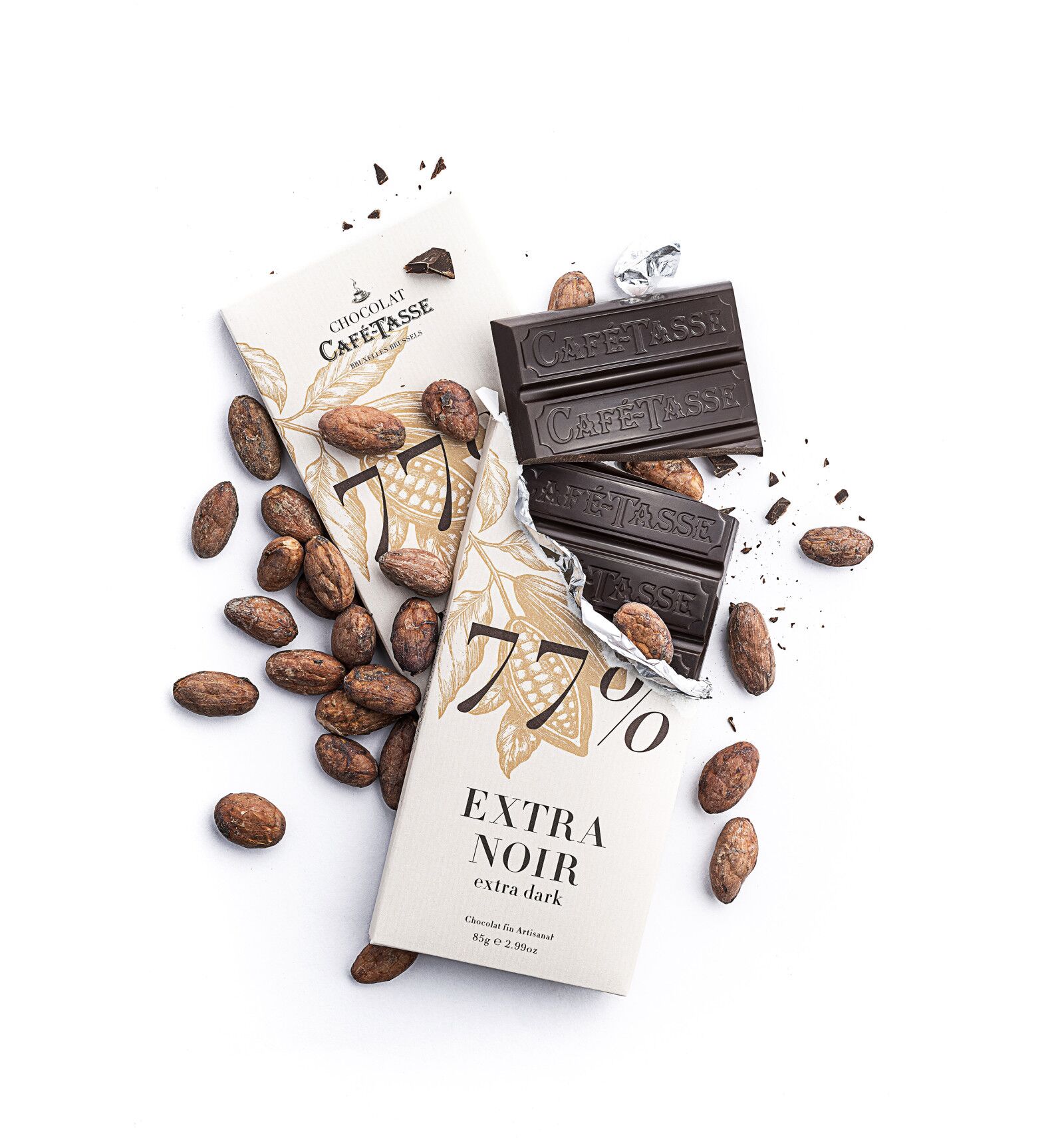 Café-Tasse 77% Dark Chocolate Bar Lifestyle