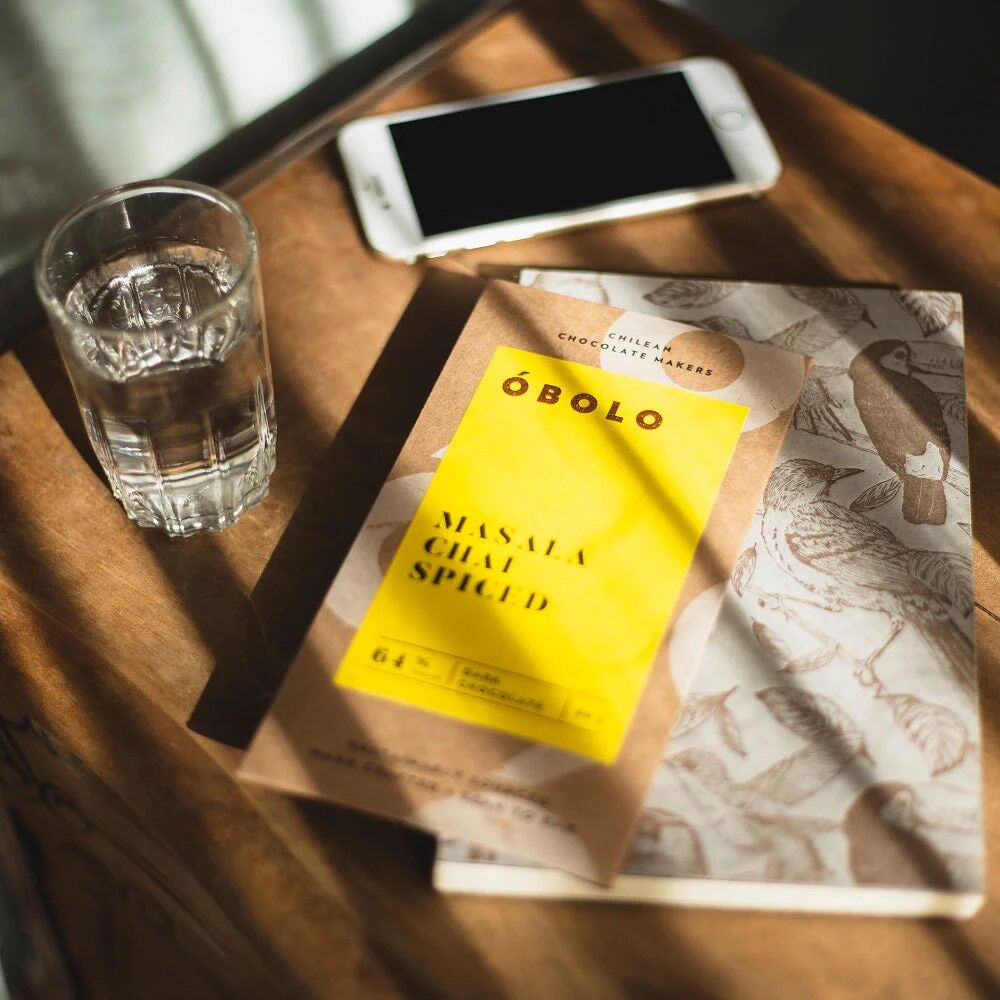 Obolo 64% Dark Chocolate Bar with Spiced Masala Chai Lifestyle 2