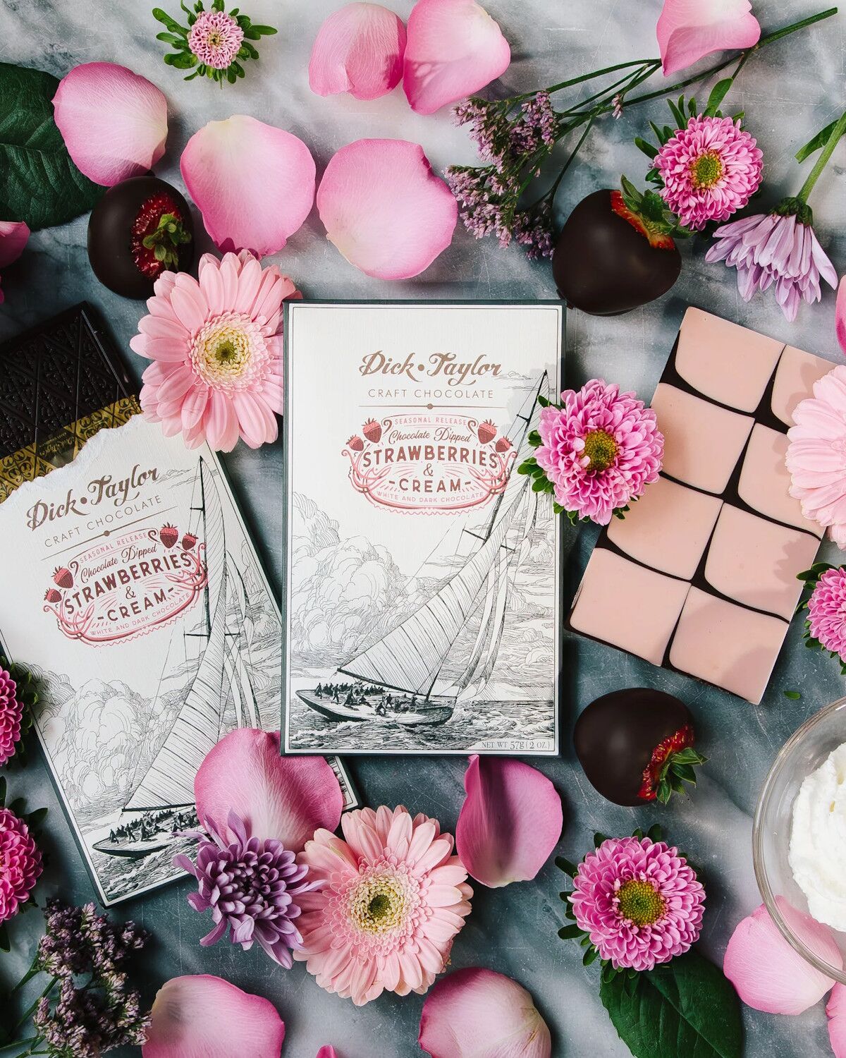 Dick Taylor Strawberries & Cream Dark & White Chocolate Bar
