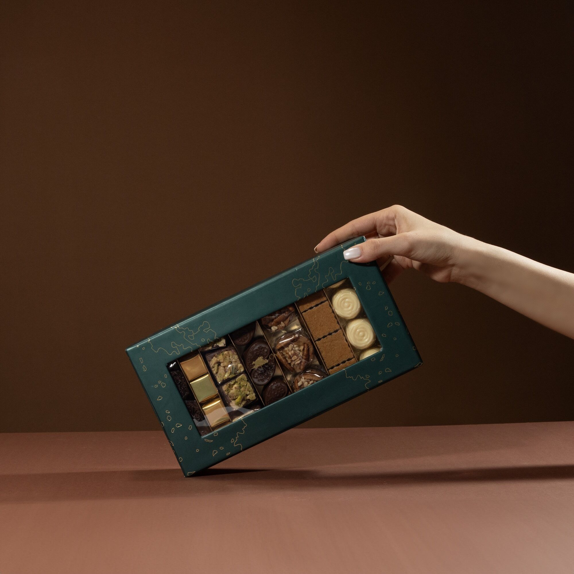 Omniya Delicacy Chocolate Fruittinia Box Lifestyle 2